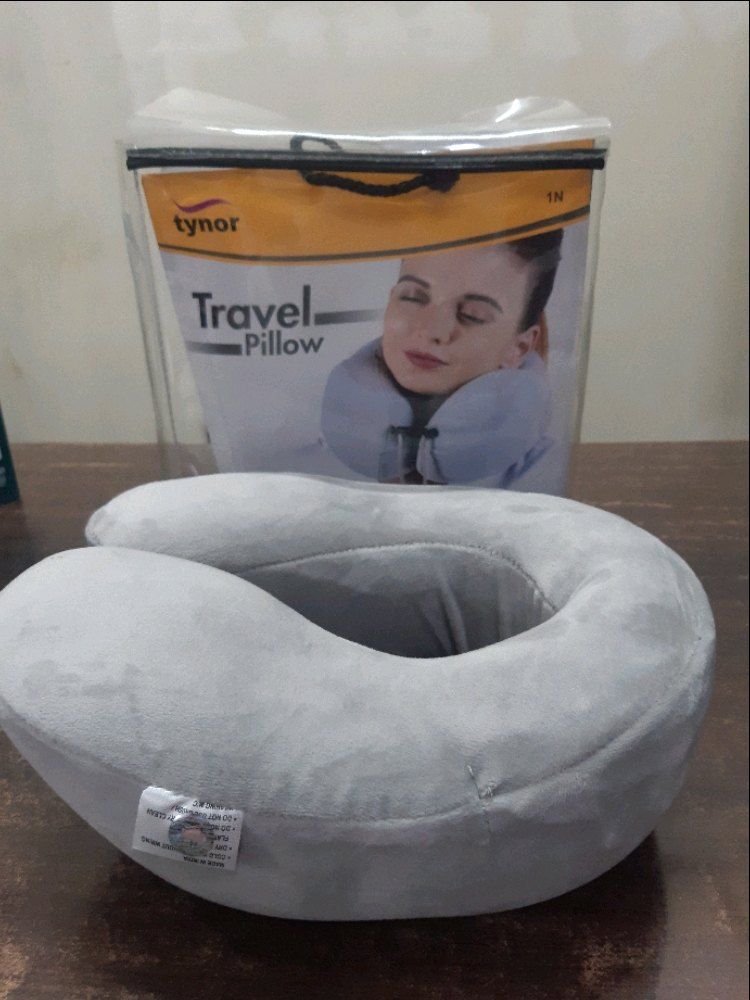 Trevel Pillow
